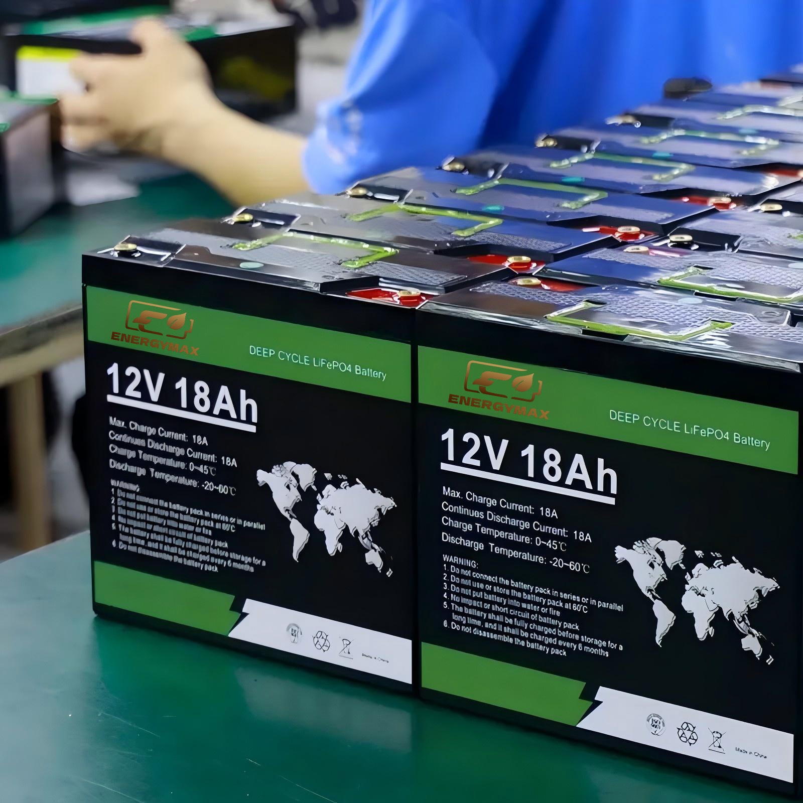 12V 18Ah LiFePO4 Rechargeable Lithium Battery 2.jpg